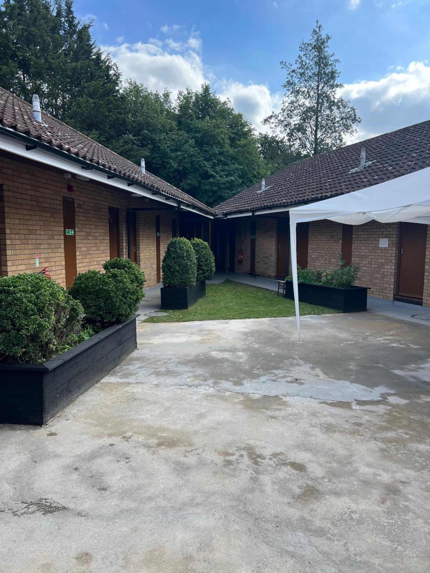 Oyo Stay Inn Express, Cambridge Papworth Everard Εξωτερικό φωτογραφία