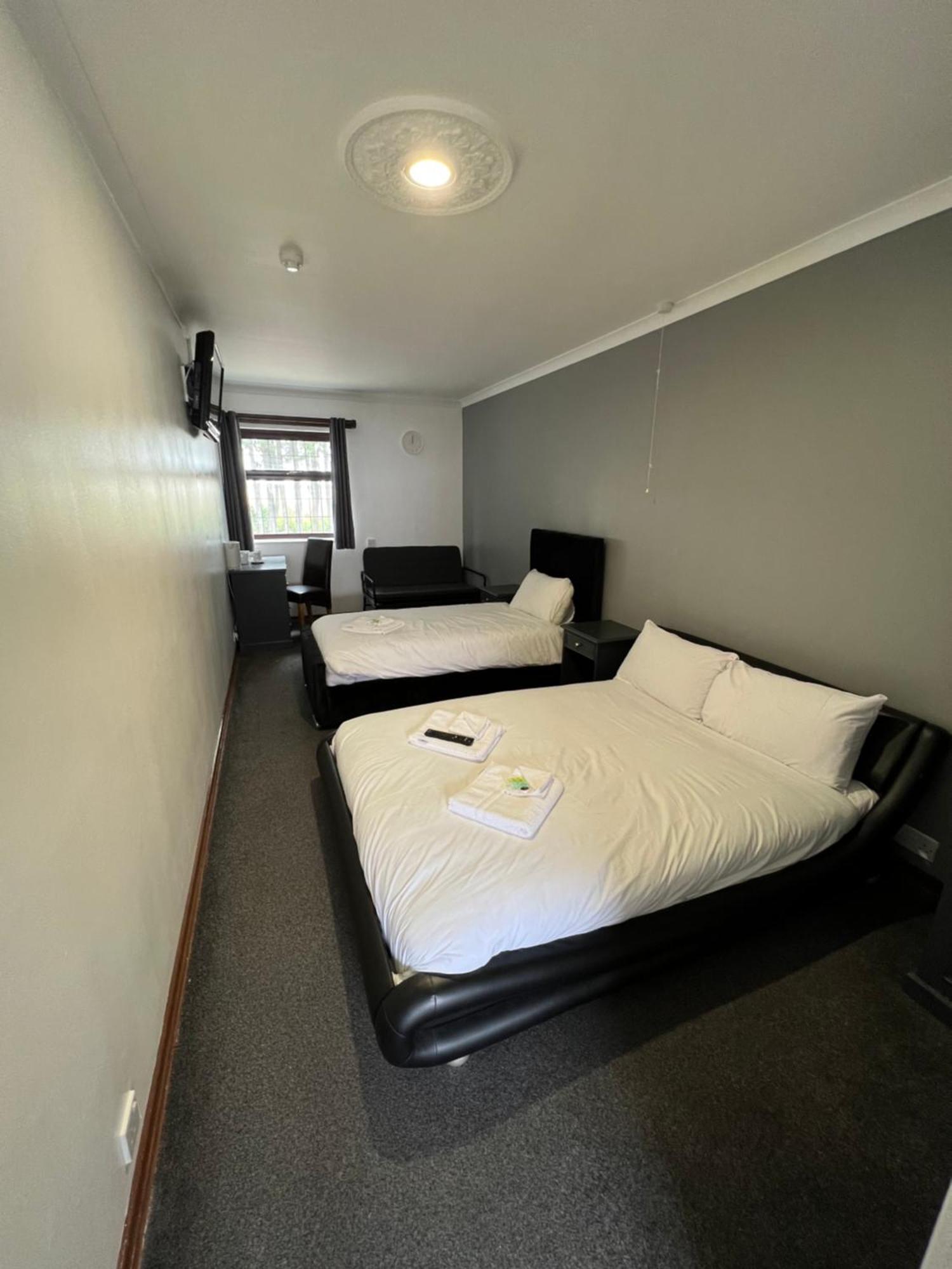 Oyo Stay Inn Express, Cambridge Papworth Everard Εξωτερικό φωτογραφία