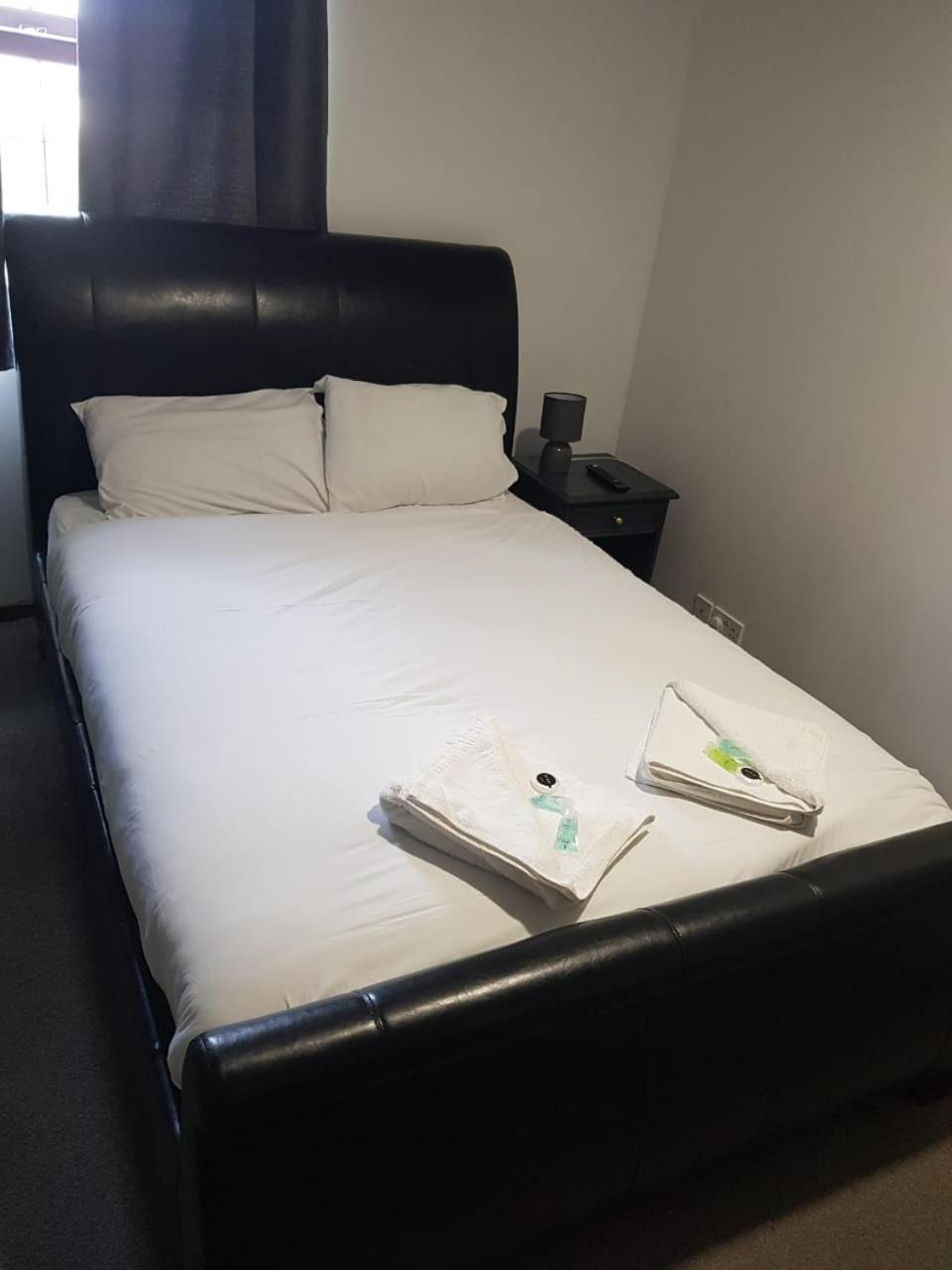 Oyo Stay Inn Express, Cambridge Papworth Everard Εξωτερικό φωτογραφία