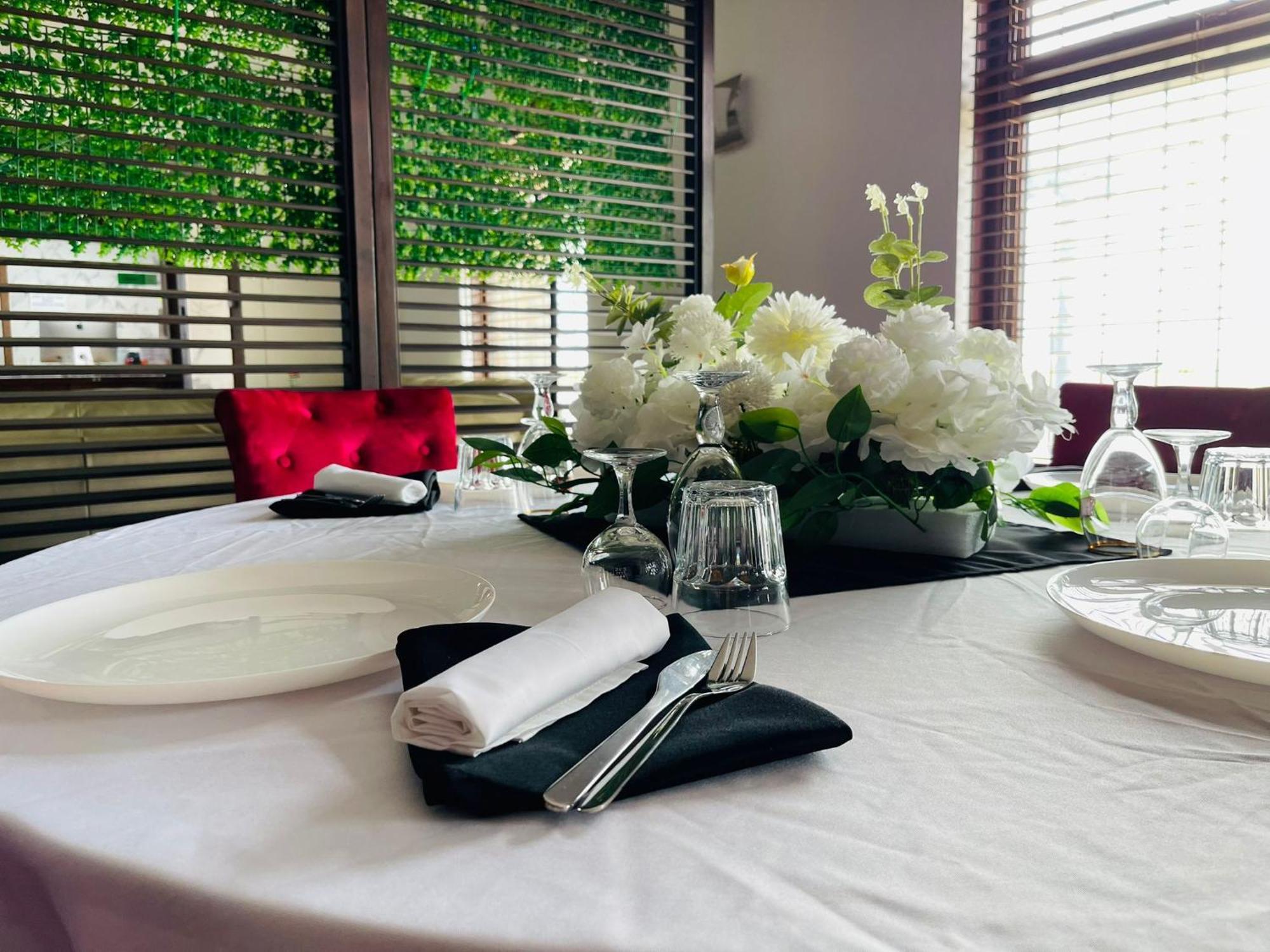 Oyo Stay Inn Express, Cambridge Papworth Everard Εξωτερικό φωτογραφία