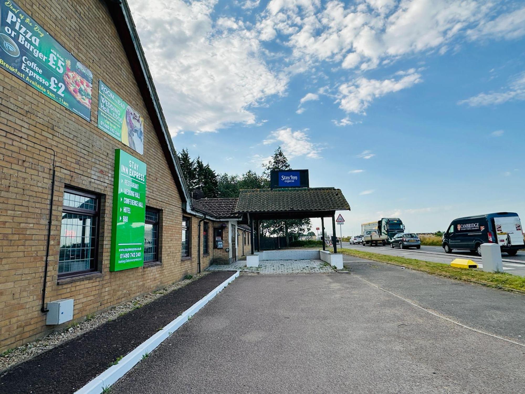 Oyo Stay Inn Express, Cambridge Papworth Everard Εξωτερικό φωτογραφία