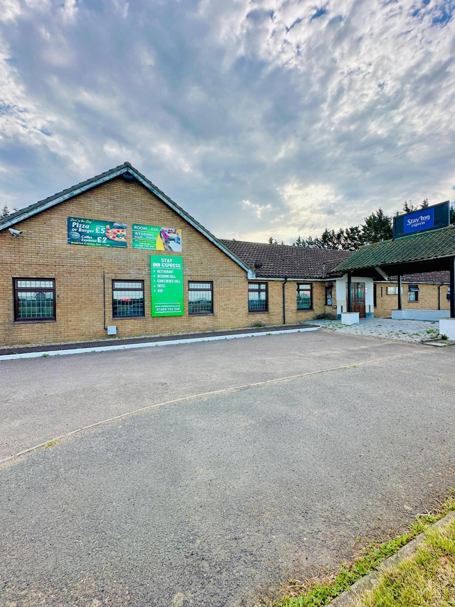 Oyo Stay Inn Express, Cambridge Papworth Everard Εξωτερικό φωτογραφία